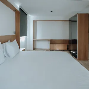 Ada 2*, İzmir Türkiye